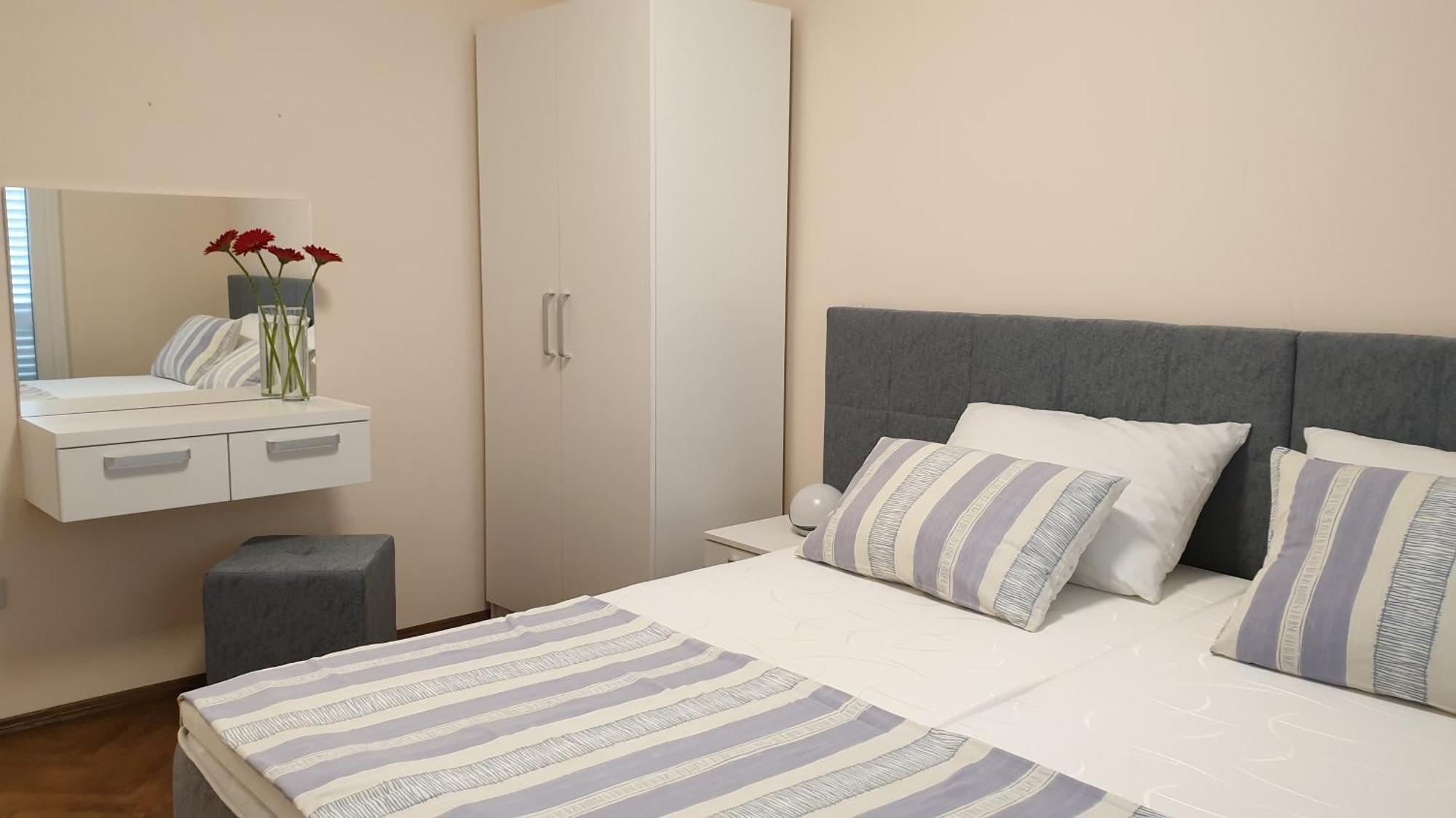 Apartments And Rooms With Parking Space Hvar - 15378 Hvar Town Habitación foto