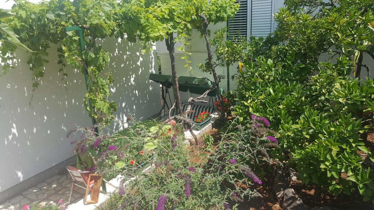 Apartments And Rooms With Parking Space Hvar - 15378 Hvar Town Exterior foto